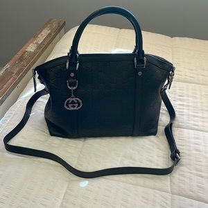 Gucci handbag with shoulder strap